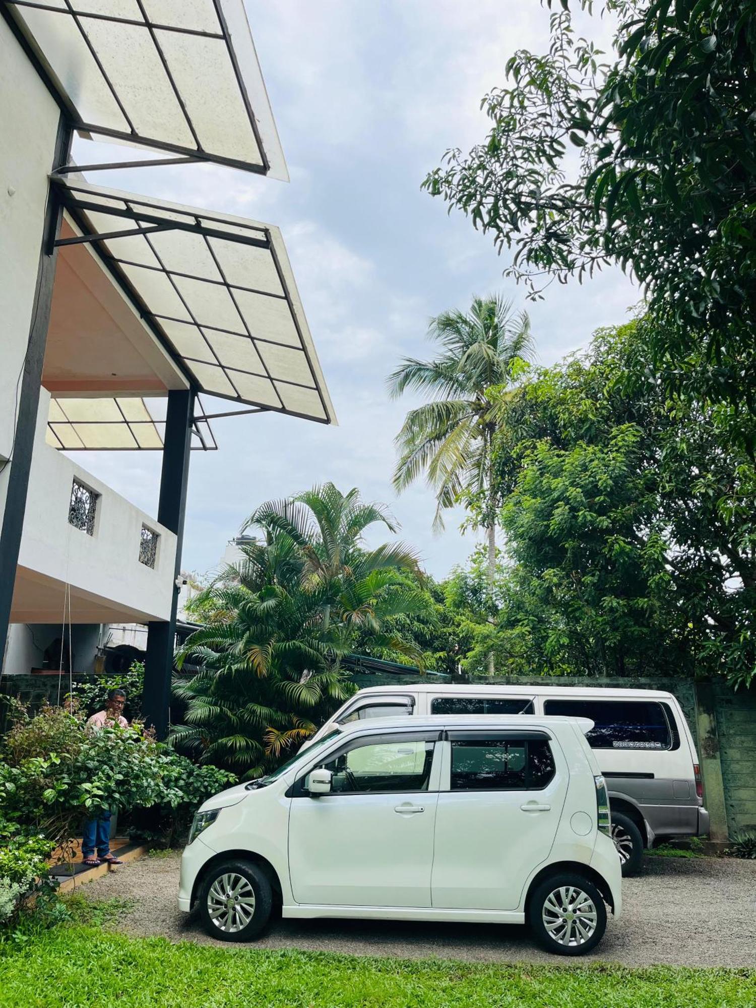 Hotel Blue Bird Negombo Kültér fotó
